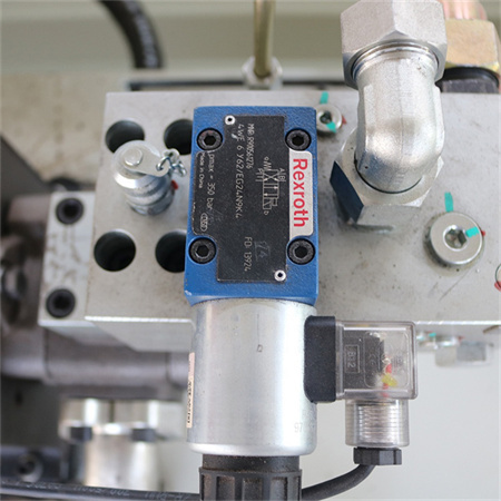 ACCURL cnc press brake មកជាមួយ CNC Followers press brake price for Stainless Plate Bending