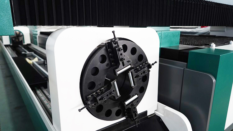 សន្លឹកដែក និងបំពង់មូល Cnc Plate និង Tube Fiber Laser Cutting Machine